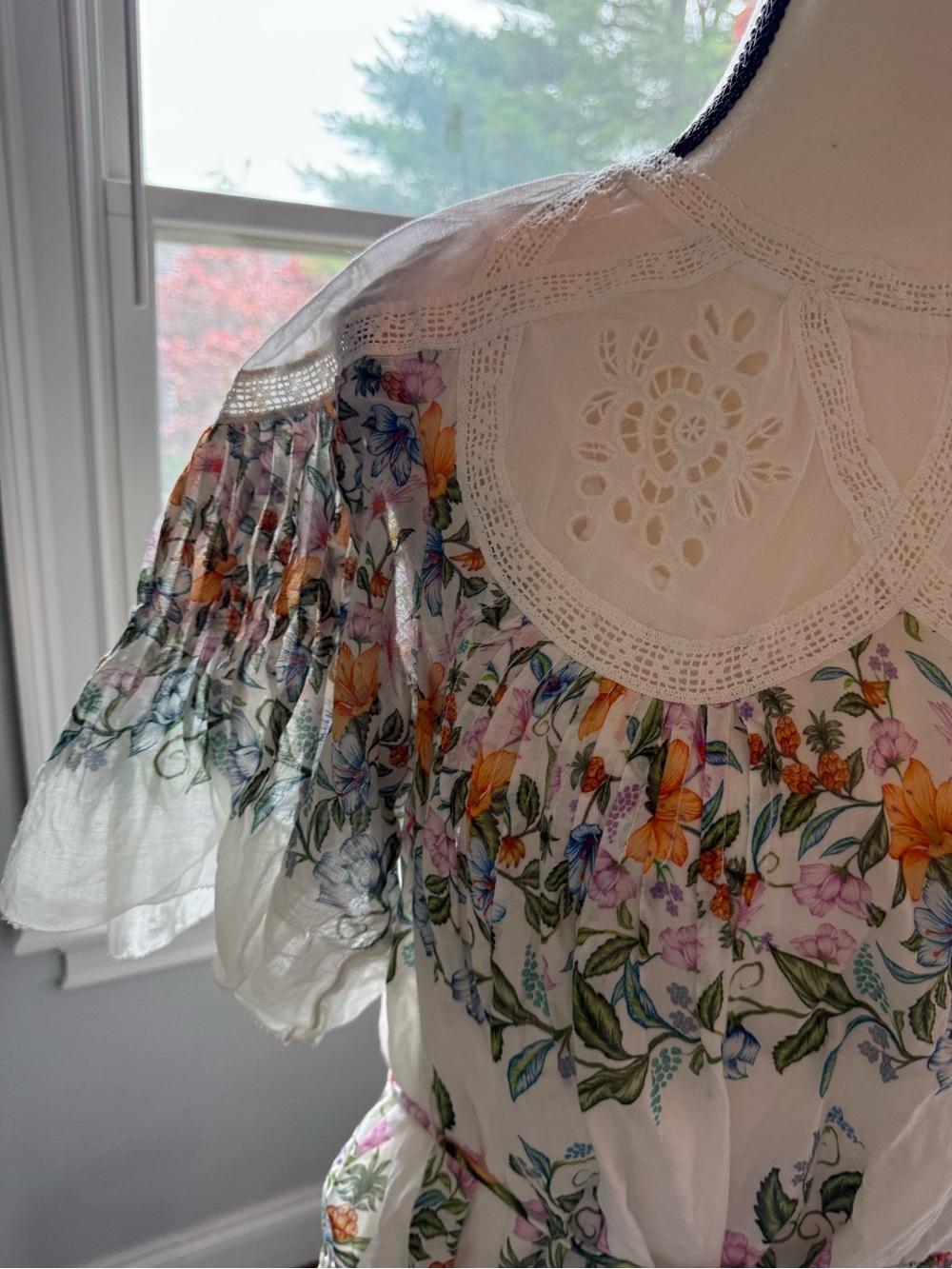 Anthropologie FARM Rio Sweet Bloom Bouquet White Floral Eyelet Mini Dress Sz Med - Picture 7 of 16